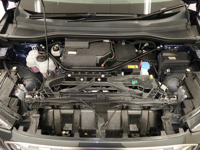 Ｑ４ ｅ－トロン ４０ｅ－トロン　Ｓ　ｌｉｎｅ　インテリアプラスパッケージ　認定中古車　ＥＴＣ　全周囲カメラ　シートヒーター　　パーシャルレザーシート　ＬＥＤヘッドライト（17枚目）