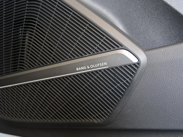 ＳＱ５ ベースグレード　Ｂａｎｇ　＆　Ｏｌｕｆｓｅｎ　カラードブレーキキャリパーレッド　ダイナミックステアリング　パノラマサンルーフ　ファインナッパレザーパッケージ　プライバシーガラス　アシスタントパッケージ　認定中古車（13枚目）