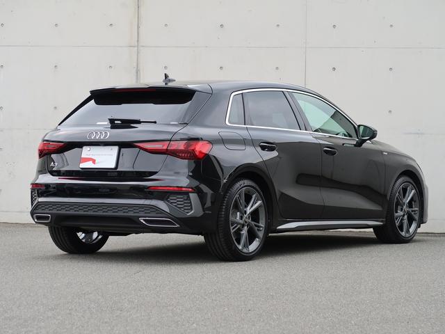 A3 スポーツバック30TFSI Sライン コンビニエンス&アシスタンスパッケージ ナビゲーションパッケージ マトリクスLEDヘッドライト ダイナミックターンインディケーター テクノロジーパッケージ 認定中古車 ETC バックカメラ(4枚目)