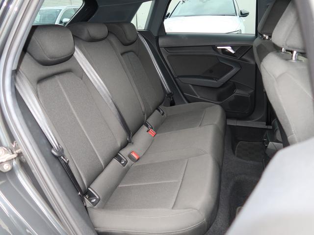 A3 スポーツバック30TFSI コンビニエンス&アシスタンスパッケージ ナビゲーションパッケージ 認定中古車 ETC バックカメラ LEDヘッドライト シートヒーター(10枚目)