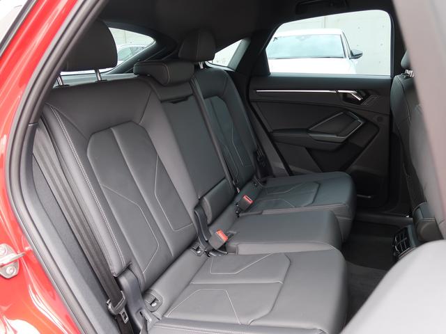 Ｑ３スポーツバック ３５ＴＦＳＩ　Ｓライン　コンビニエンス＆アシスタンスパッケージ　ＴＶチューナー　スマートフォンインターフェイス　プラスパッケージ　認定中古車　ＥＴＣ　シートヒーター　パーシャルレザーシート（10枚目）