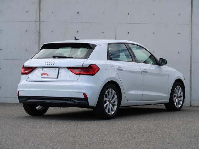 A1スポーツバック 25TFSI アドバンスド ナビゲーションパッケージ スマートフォンインターフェイス キーシリンダータイプ 認定中古車 ETC LEDヘッドライト(4枚目)