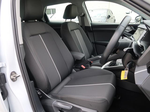 A1スポーツバック 25TFSI アドバンスド ナビゲーションパッケージ スマートフォンインターフェイス キーシリンダータイプ 認定中古車 ETC LEDヘッドライト(8枚目)