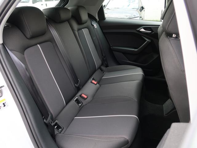 A1スポーツバック 25TFSI アドバンスド ナビゲーションパッケージ スマートフォンインターフェイス キーシリンダータイプ 認定中古車 ETC LEDヘッドライト(10枚目)