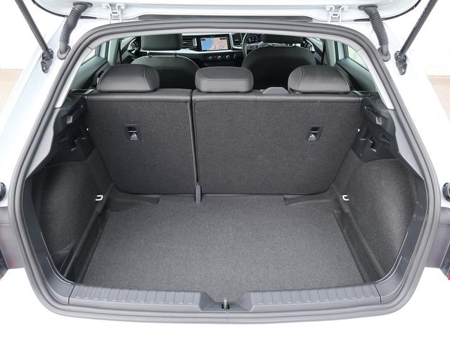 A1スポーツバック 25TFSI アドバンスド ナビゲーションパッケージ スマートフォンインターフェイス キーシリンダータイプ 認定中古車 ETC LEDヘッドライト(17枚目)