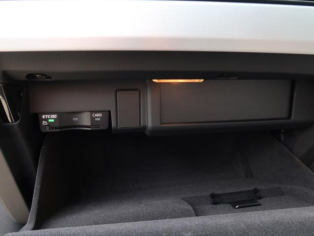 A4アバント 40TDIクワトロ Sライン S line Meisterstuck パッケージ コンフォートパッケージ ダンピングコントロールスポーツサスペンション S lineプラスパッケージ 認定中古車 全周囲カメラ ETC(13枚目)