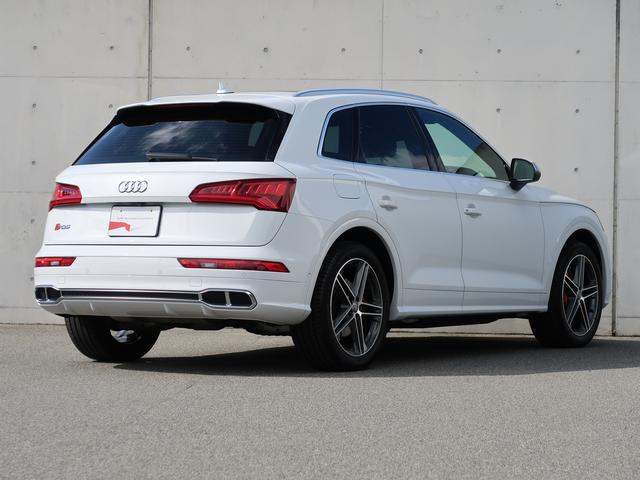 SQ5 ベースグレード アダプティブスポーツエアサスペンション カラードブレーキキャリパーレッド シートヒーター (フロント/リヤ) バーチャルコックピット パノラマサンルーフ ファインナッパレザーパッケージ 認定中古車(4枚目)