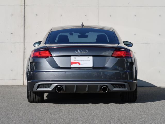 ＴＴクーペ ４５ＴＦＳＩクワトロ　Ｓラインパッケージ　クルーズコントロール　マトリクスＬＥＤヘッドライト　Ｓ　ｌｉｎｅパッケージ　コンフォートパッケージ　認定中古車　ＥＴＣ　バックカメラ（5枚目）