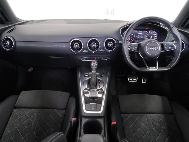 ＴＴクーペ ４５ＴＦＳＩクワトロ　Ｓラインパッケージ　クルーズコントロール　マトリクスＬＥＤヘッドライト　Ｓ　ｌｉｎｅパッケージ　コンフォートパッケージ　認定中古車　ＥＴＣ　バックカメラ（6枚目）