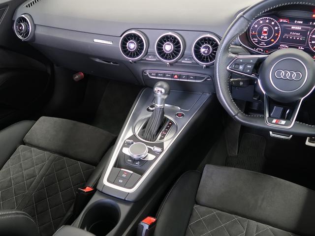 ＴＴクーペ ４５ＴＦＳＩクワトロ　Ｓラインパッケージ　クルーズコントロール　マトリクスＬＥＤヘッドライト　Ｓ　ｌｉｎｅパッケージ　コンフォートパッケージ　認定中古車　ＥＴＣ　バックカメラ（15枚目）