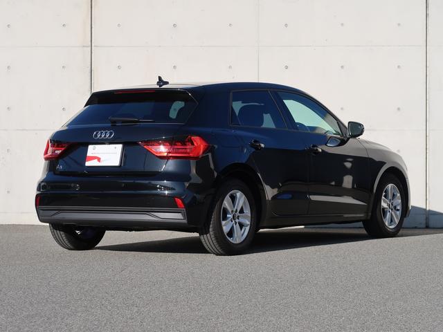 Ａ１スポーツバック ２５ＴＦＳＩ　スマートフォンインターフェイス　コンビニエンスアシスタンスパッケージ　ナビゲーションパッケージ　認定中古車　ＥＴＣ　ＬＥＤヘッドライト（4枚目）