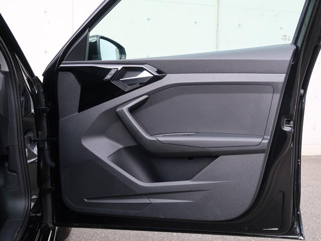 Ａ１スポーツバック ２５ＴＦＳＩ　スマートフォンインターフェイス　コンビニエンスアシスタンスパッケージ　ナビゲーションパッケージ　認定中古車　ＥＴＣ　ＬＥＤヘッドライト（11枚目）