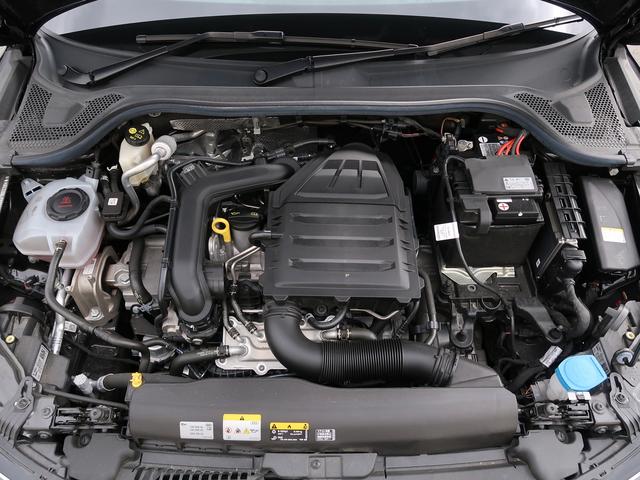 Ａ１スポーツバック ２５ＴＦＳＩ　スマートフォンインターフェイス　コンビニエンスアシスタンスパッケージ　ナビゲーションパッケージ　認定中古車　ＥＴＣ　ＬＥＤヘッドライト（14枚目）