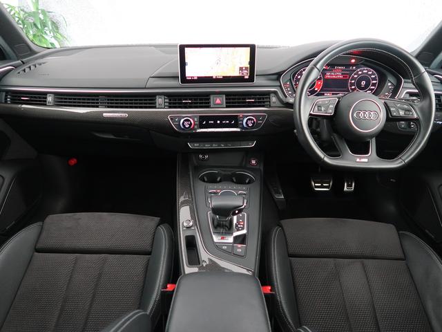 厳選素材を、丁寧に、緻密に、クラフトマンシップで作りこんだ上質のインテリア。