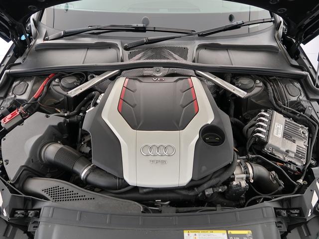 排気量を小さくし、燃費とパワーを両立する高効率直噴ターボエンジン。