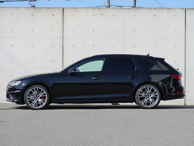 徹底した納車整備を施して、上質なコンディションでお客様にお届けするのがＡｕｄｉ認定中古車（Ａｕｄｉ　Ａｐｐｒｏｖｅｄ　Ａｕｔｏｍｏｂｉｌｅ）です。