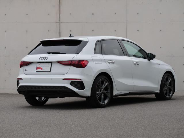 Ａ３ スポーツバック３０ＴＦＳＩ　Ｓライン　マトリクスＬＥＤヘッドライト　ダイナミックターンインディケーター　ブラックＡｕｄｉ　ｒｉｎｇｓ＆ブラックスタイリングパッケージ　ラグジュアリーパッケージ／Ｓ　ｌｉｎｅプラスパッケージ（6枚目）