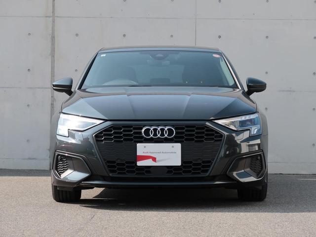 Ａ３ スポーツバック３０ＴＦＳＩ　ワンオーナー・禁煙車・コンビニエンスパッケージ・アシスタンスパッケージ・ナビゲーションパッケージ・アダプティブクルーズ・バーチャルコックピット・サイドアシスト（4枚目）