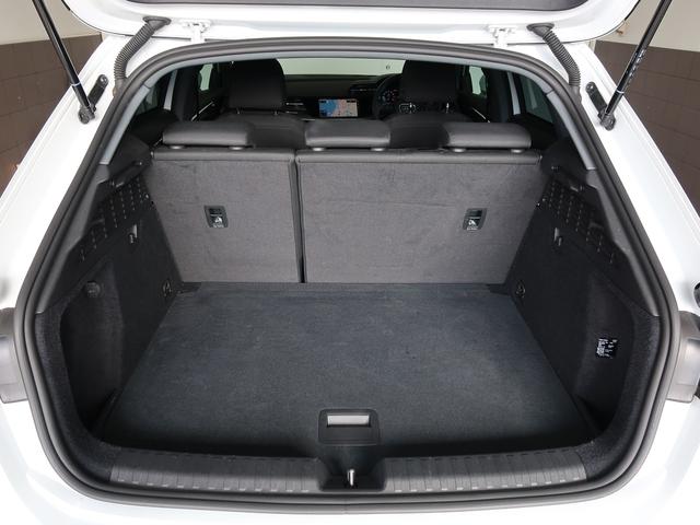 A3 スポーツバック30TFSIアドバンスド スマートフォンインターフェース コンビニエンス&アシスタンスパッケージ フロント電動シート調整機能なし ナビゲーションパッケージ サイドアシストパーキングセンサー無(16枚目)