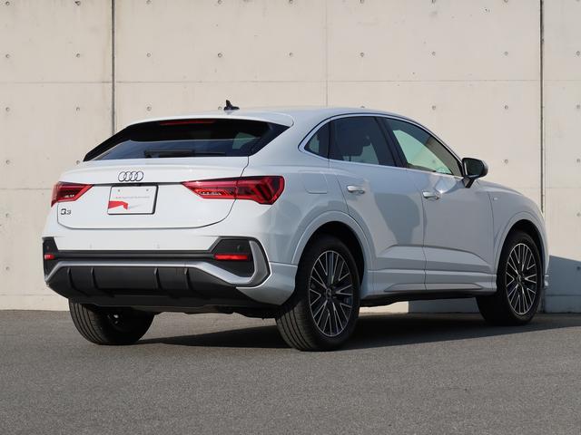 Ｑ３スポーツバック ３５ＴＦＳＩ　Ｓライン　コンビニエンス＆アシスタンスパッケージ　スマートフォンインターフェース　認定中古車　ＥＴＣ　全周囲カメラ　ＬＥＤヘッドライト　シートヒーター（4枚目）