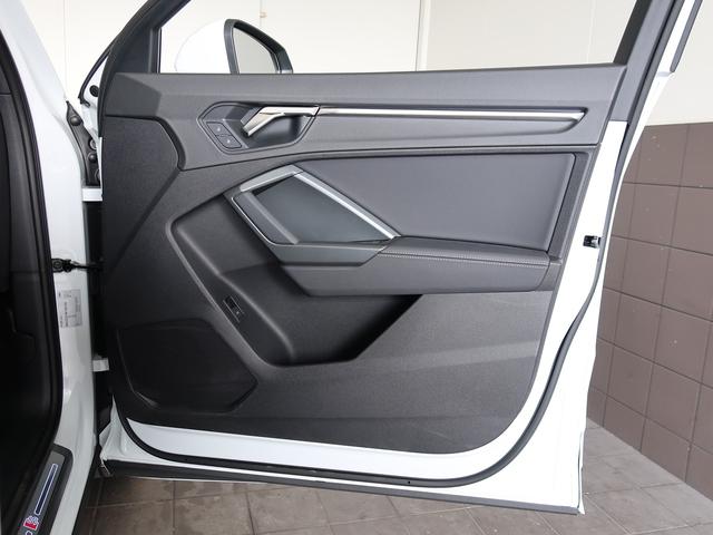 Ｑ３スポーツバック ３５ＴＦＳＩ　Ｓライン　コンビニエンス＆アシスタンスパッケージ　スマートフォンインターフェース　認定中古車　ＥＴＣ　全周囲カメラ　ＬＥＤヘッドライト　シートヒーター（11枚目）