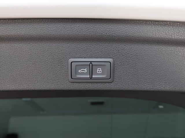 Ｑ３スポーツバック ３５ＴＦＳＩ　Ｓライン　コンビニエンス＆アシスタンスパッケージ　スマートフォンインターフェース　認定中古車　ＥＴＣ　全周囲カメラ　ＬＥＤヘッドライト　シートヒーター（17枚目）