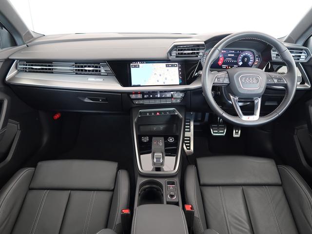 Ａ３ スポーツバック３０ＴＦＳＩ　Ｓライン　コンビニエンス＆アシスタンスパッケージ　ナビゲーションパッケージ　Ｓ　ｌｉｎｅ　プラスパッケージ　認定中古車　ＥＴＣ　バックカメラ　パーシャルレザーシート（6枚目）