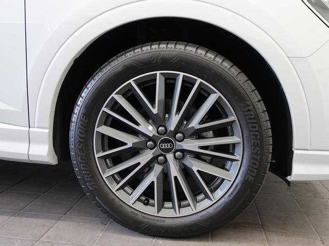 Ｑ３スポーツバック ３５ＴＤＩクワトロ　Ｓライン　ブラックＡｕｄｉ　ｒｉｎｇｓ＆ブラックスタイリングパッケージ　プライバシーガラス　スマートフォンインターフェース　コンビニエンス＆アシスタンスパッケージ　プラスパッケージ　認定中古車　ＥＴＣ（7枚目）