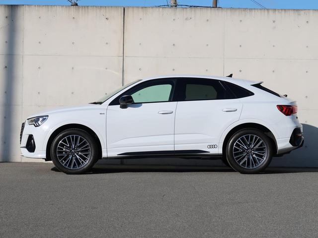 Ｑ３スポーツバック ３５ＴＤＩクワトロ　Ｓライン　ブラックＡｕｄｉ　ｒｉｎｇｓ＆ブラックスタイリングパッケージ　プライバシーガラス　スマートフォンインターフェース　コンビニエンス＆アシスタンスパッケージ　プラスパッケージ　認定中古車　ＥＴＣ（19枚目）