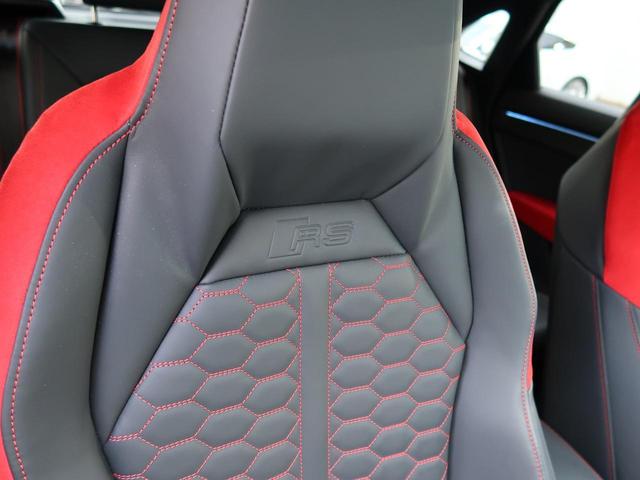 ＲＳ Ｑ３ スポーツバック ベースグレード　スポーツエキゾーストシステム　エクステリアミラーハウジングカーボン　ＳＯＮＯＳ　サウンドシステム　ブラックスタイリングパッケージ　ダンピングコントロールサスペンション　ＲＳデザインパッケージレッド（12枚目）