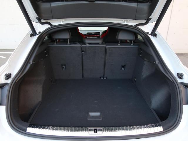 �`���������w�肷��Ǝ��̏�����S�Ė��������Ԃ������A�F�莑�i�����e�N�j�V�����̎�ɂ��P�O�O���ڂɂ��y�ԓ_���E�����̃v���Z�X���󂯁A���q�l�̂��Ƃ֓͂����܂��B