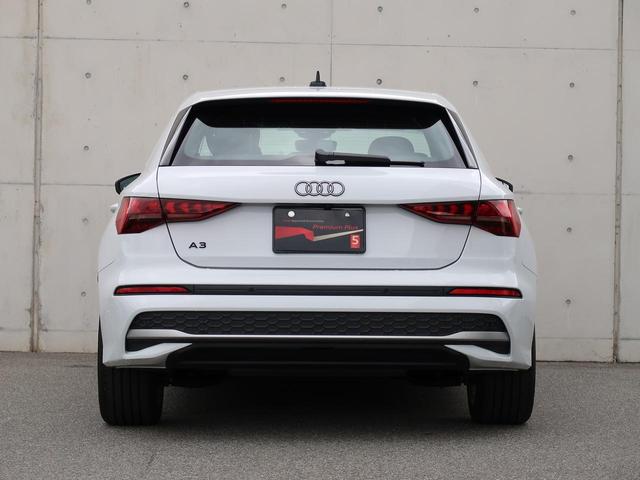 Ａ３ スポーツバック３０ＴＦＳＩアドバンスド　コンビニエンス＆アシスタンスパッケージライト　ナビゲーションパッケージ　認定中古車　バックカメラ　ＥＴＣ　ＬＥＤヘッドライト（7枚目）