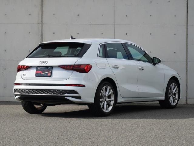 �ו��ɂ܂ł���������f�U�C���A���̍����d�グ�̐��X���A�����o�Ă��F�򂹂Ȃ��^�C�����X�Ȕ��������������Ă��܂��B