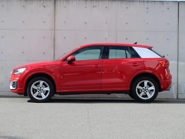 �ו��ɂ܂ł���������f�U�C���A���̍����d�グ�̐��X���A�����o�Ă��F�򂹂Ȃ��^�C�����X�Ȕ��������������Ă��܂��B