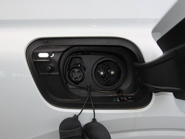 Ｑ４ ｅ－トロン ４５ｅ－トロン　Ｓライン　Ｓ　ｌｉｎｅ　パッケージ　パノラマサンルーフ　ＴＶチューナー　Ｓ　ｌｉｎｅ　インテリアプラスパッケージ　バンパーフルペイント　認定中古車　ＥＴＣ　デモカーアップ車両　全周囲カメラ（17枚目）