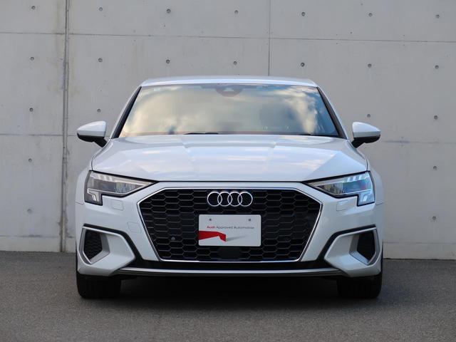 Ａ３ スポーツバック３０ＴＦＳＩアドバンスド　コンビニエンス＆アシスタンスパッケージ／フロント電動シート調整機能なし　スマートフォンインターフェース　ナビゲーションパッケージ　イレギュラー仕様車サイドアシスト／パーキングセンサー無　認定中古車（4枚目）