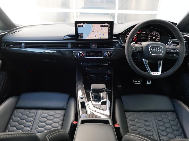 ＲＳ５ ベースグレード　コンフォートパッケージ　　スポーツエキゾーストシステム　ブラックスタイリングパッケージ　デコラティブパネル　カーボン　プライバシーガラス　カラードブレーキキャリパーレッド　認定中古車　ＥＴＣ（6枚目）