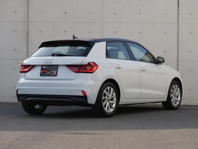 �`���������w�肷��Ǝ��̏�����S�Ė��������Ԃ������A�F�莑�i�����e�N�j�V�����̎�ɂ��P�O�O���ڂɂ��y�ԓ_���E�����̃v���Z�X���󂯁A���q�l�̂��Ƃ֓͂����܂��B