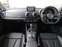 Ａ３ スポーツバック３０ＴＦＳＩ　スポーツ　ナビゲーションパッケージ　アシスタンスパッケージ　コンビニエンスパッケージ　ラグジュアリーパッケージ　認定中古車　ＥＴＣ　パーシャルレザーシート　リヤビューカメラ（6枚目）