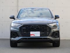 ���ܤǣ���������ʬ�����ÿ�����ĥǥ����󡣤���¸�ߤϤ��Ĥλ���⡢�����Ρ�����Τ˴�ư��Ϳ��³���ޤ��� 4