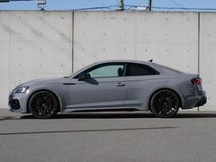 ���ܤǣ���������ʬ�����ÿ�����ĥǥ����󡣤���¸�ߤϤ��Ĥλ���⡢�����Ρ�����Τ˴�ư��Ϳ��³���ޤ��� 3