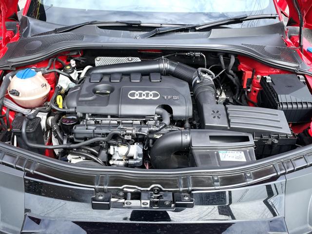 ＴＴクーペ １．８ＴＦＳＩ　最終モデル　純正ナビ・ＴＶ・Ｂカメラ　純正１７ＡＷ　７速ＡＴ＋パドルシフト　ＥＴＣ（17枚目）