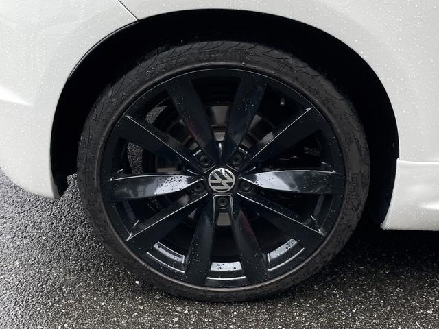 シロッコ Ｒ　電動ブラックレザーシート　純正１９ＡＷ　純正ナビ・ＴＶ　クルーズコントロール　ＤＣＣ　ＸＤＳ　６速ＤＳＧ　パドルシフト　ＥＴＣ（20枚目）