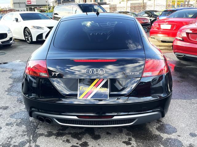 TTクーペ 1.8TFSI Sラインパッケージ 専用ハーフレザーシート 専用18AW 専用エアロ 純正ナビ・TV ETC(3枚目)