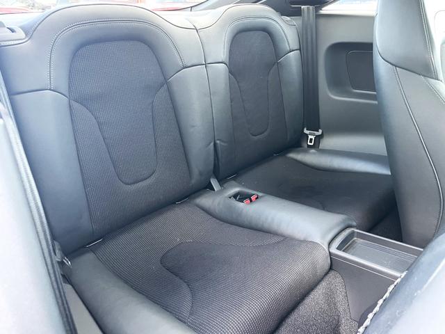 TTクーペ 1.8TFSI Sラインパッケージ 専用ハーフレザーシート 専用18AW 専用エアロ 純正ナビ・TV ETC(14枚目)