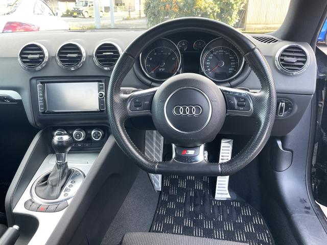 TTクーペ 1.8TFSI Sラインパッケージ 専用ハーフレザーシート 専用18AW 専用エアロ 純正ナビ・TV ETC(16枚目)