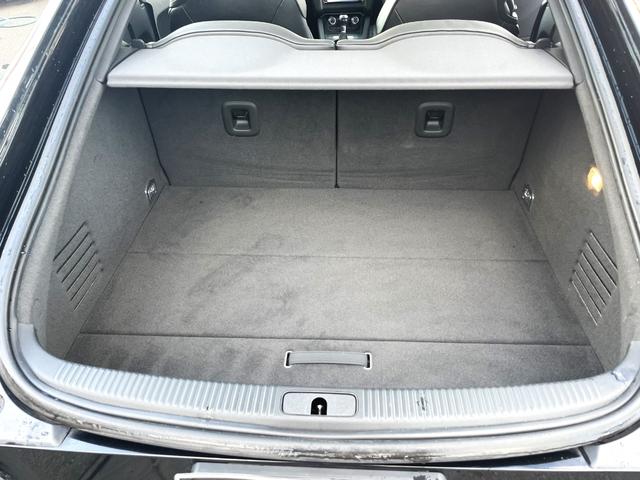 TTクーペ 1.8TFSI Sラインパッケージ 専用ハーフレザーシート 専用18AW 専用エアロ 純正ナビ・TV ETC(18枚目)