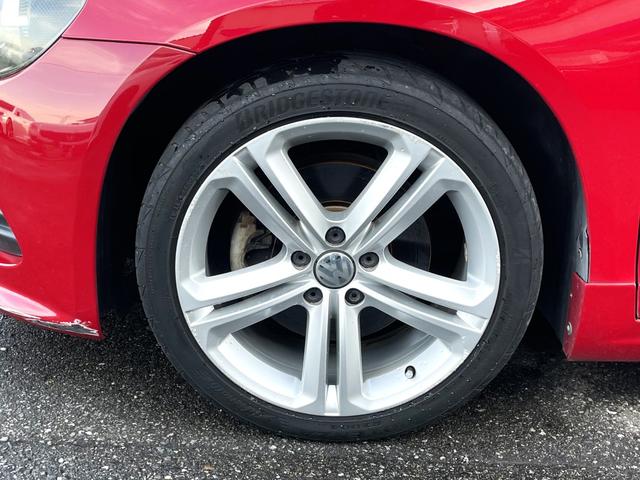 シロッコ Rライン ディナミッシュ DCC XDS カラーインジケーター Rライン専用エアロ・18AW・シート シートヒーター 純正ナビ・TV ETC(19枚目)