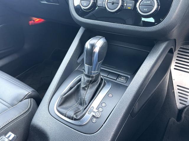 シロッコ R ARQRAYマフラー ダウンサス 純正18AW 純正ナビ・TV・Bカメラ ブラックレザーシート シートヒーター DCC XDS ETC(10枚目)