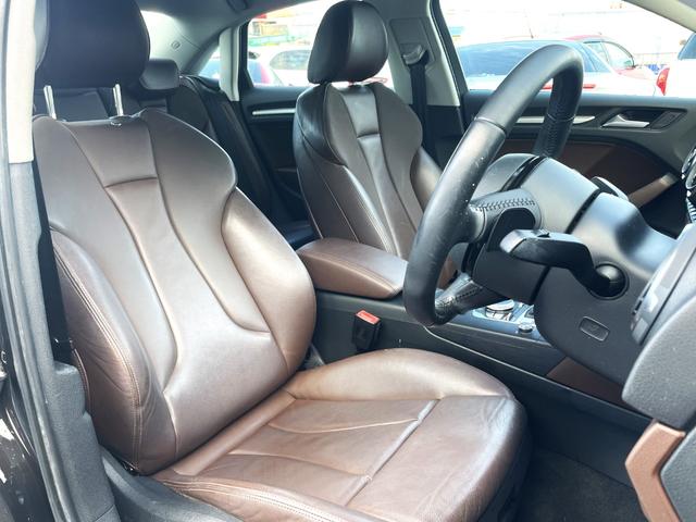 Ａ３セダン １．８ＴＦＳＩクワトロ　４ＷＤ　電動ブラウンレザーシート・シートヒーター　純正ナビ・ＴＶ・Ｂカメラ　純正１７ＡＷ　プッシュスタート　ＡＣＣ　ドライブセレクト　パドルシフト　ドラレコ　ＥＴＣ（13枚目）